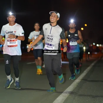 Runner Photo 7632194