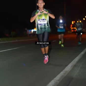 Runner Photo 7632199
