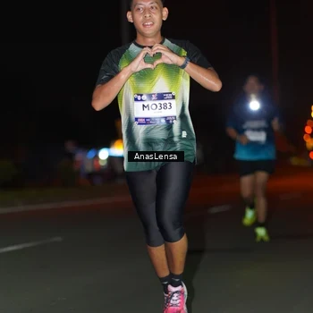 Runner Photo 7632200