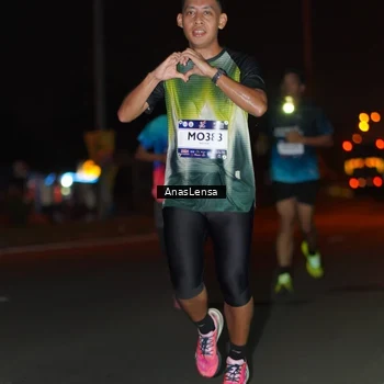 Runner Photo 7632203