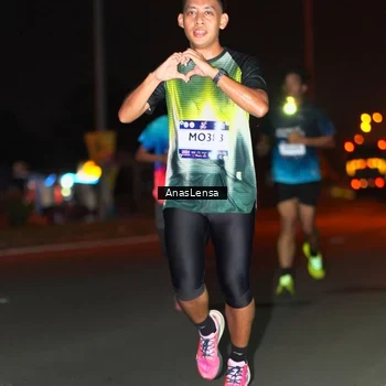 Runner Photo 7632204