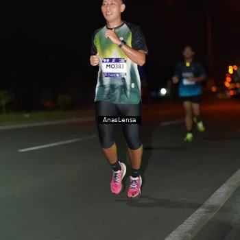 Runner Photo 7632209