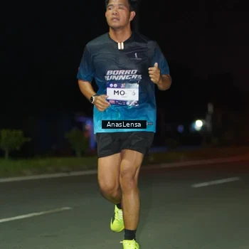Runner Photo 7632211
