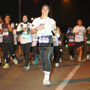 Runner Photo 7632224