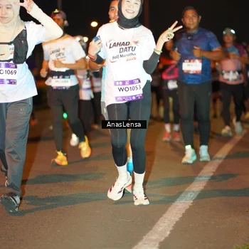 Runner Photo 7632243