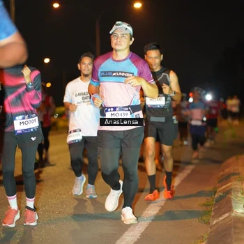 Runner Photo 7632246