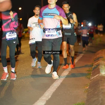 Runner Photo 7632247