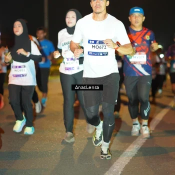 Runner Photo 7632270