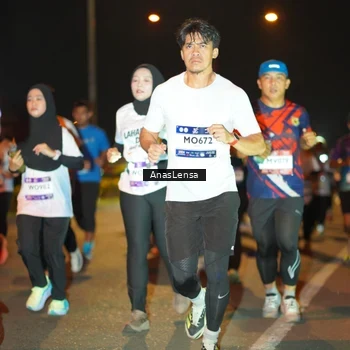 Runner Photo 7632272