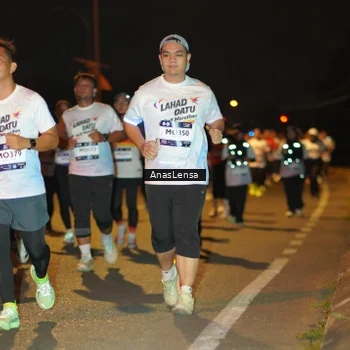 Runner Photo 7632287