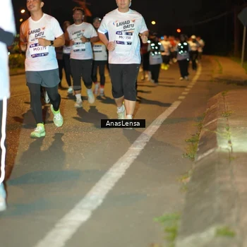 Runner Photo 7632288