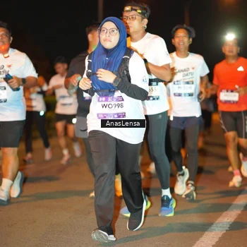 Runner Photo 7632290