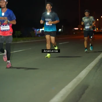 Runner Photo 7632299