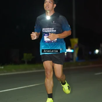 Runner Photo 7632301