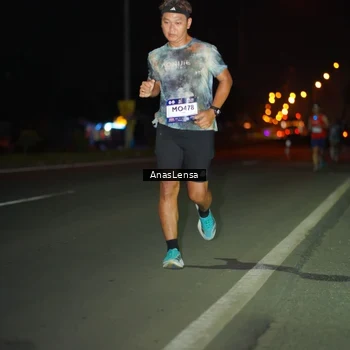 Runner Photo 7632302