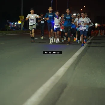 Runner Photo 7632348