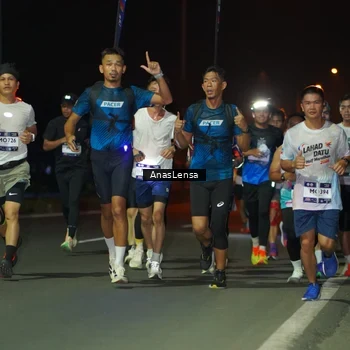 Runner Photo 7632354