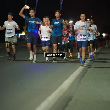 Runner Photo 7632357