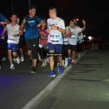 Runner Photo 7632370