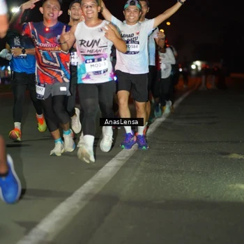 Runner Photo 7632374