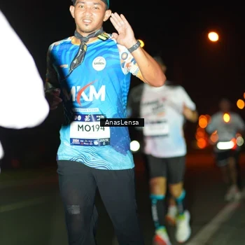 Runner Photo 7632404