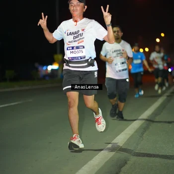 Runner Photo 7632406