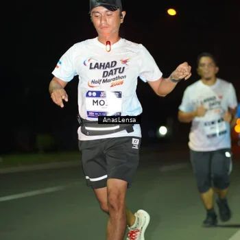 Runner Photo 7632407