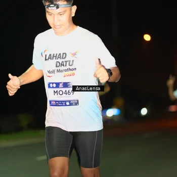 Runner Photo 7632413