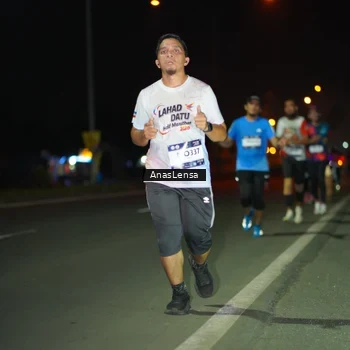 Runner Photo 7632418