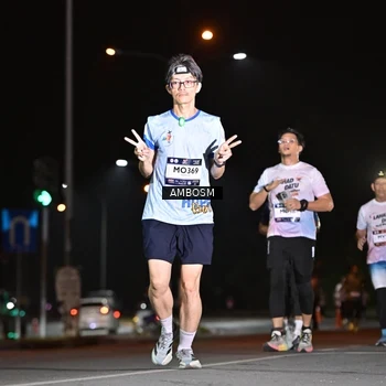 Runner Photo 7632420