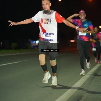 Runner Photo 7632442