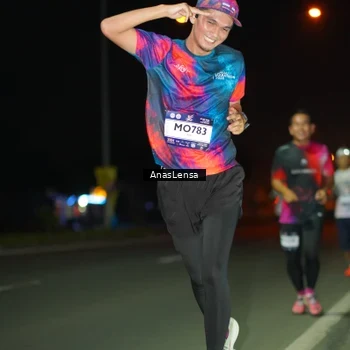 Runner Photo 7632449