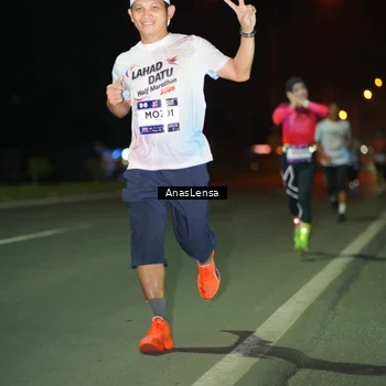 Runner Photo 7632467