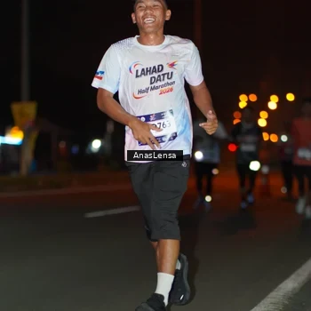 Runner Photo 7632481