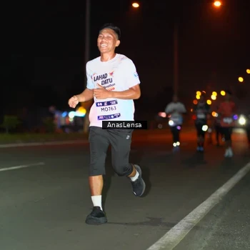 Runner Photo 7632496