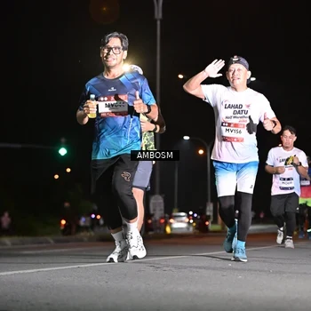 Runner Photo 7632499