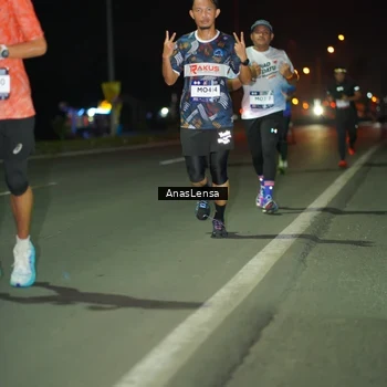 Runner Photo 7632508