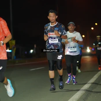 Runner Photo 7632509