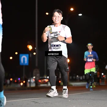 Runner Photo 7632515