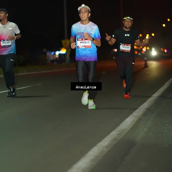 Runner Photo 7632517
