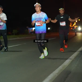 Runner Photo 7632521