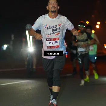 Runner Photo 7632549