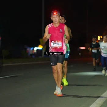 Runner Photo 7632571