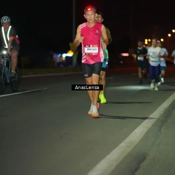 Runner Photo 7632573