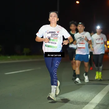 Runner Photo 7632594