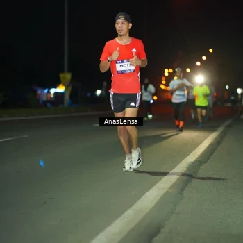 Runner Photo 7632663