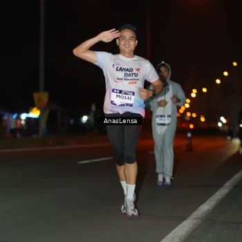 Runner Photo 7632701
