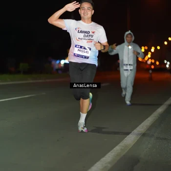Runner Photo 7632712