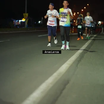 Runner Photo 7632748