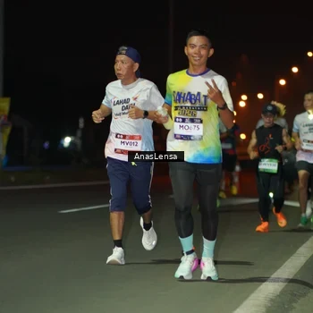 Runner Photo 7632749